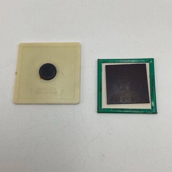 Vintage Humorous Magnets Set of 2 "Jogging" & "Greatest Grandpa" - Picture 4 of 7